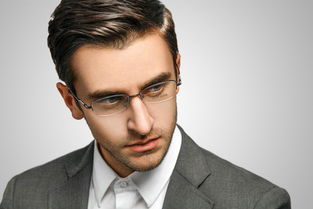 這錢我該付嗎 店家把眼鏡弄壞,還要我出錢買新的